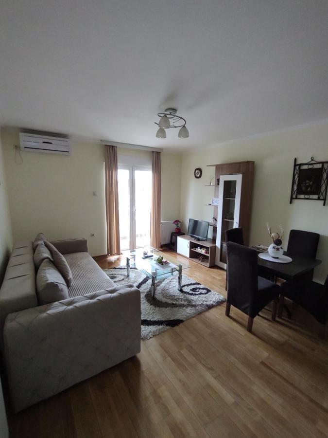 Apartman Mali Raj Vrnjačka Banja Exteriér fotografie