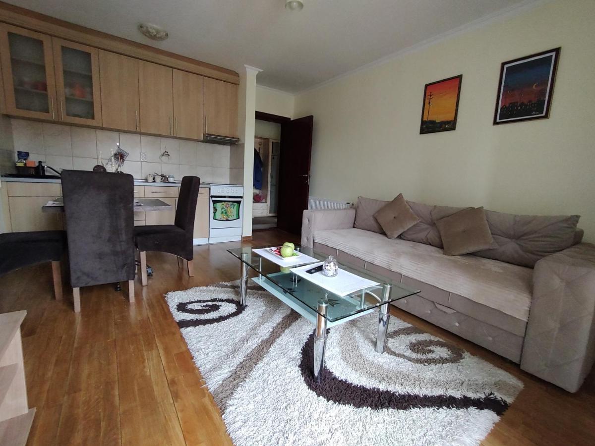 Apartman Mali Raj Vrnjačka Banja Exteriér fotografie